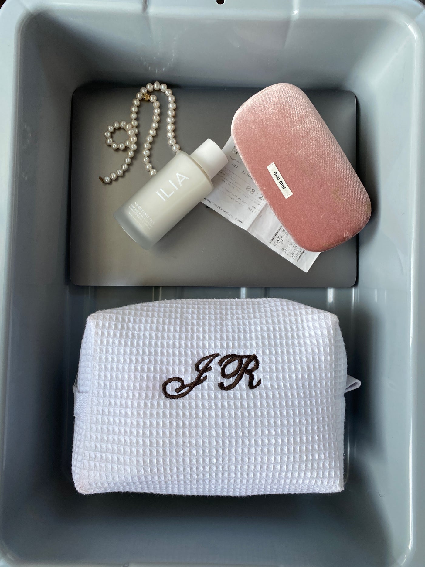 large white monogrammed makeup bag – The Millennial Decorator