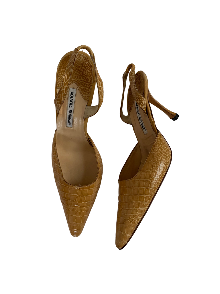 MANOLO BLAHNIK　本革スエード イエローベージュ Manolo Blahnik - Hangisimu Yellow Satin Jewel Buckle Mule, 70mm